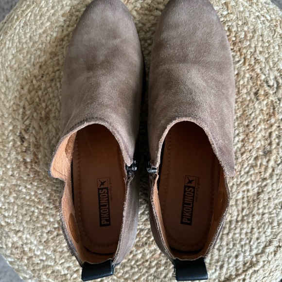 Pikolinos Women’s Ordino Suede Ankle Boot - Picture 6 of 13